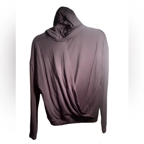 Lululemon Twisted & Tucked Pullover casual lightweight yoga Black hoodie 4 - Picture 3 of 3